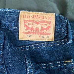 Levi 32 x 30 original Denim Jeans 559 NEW